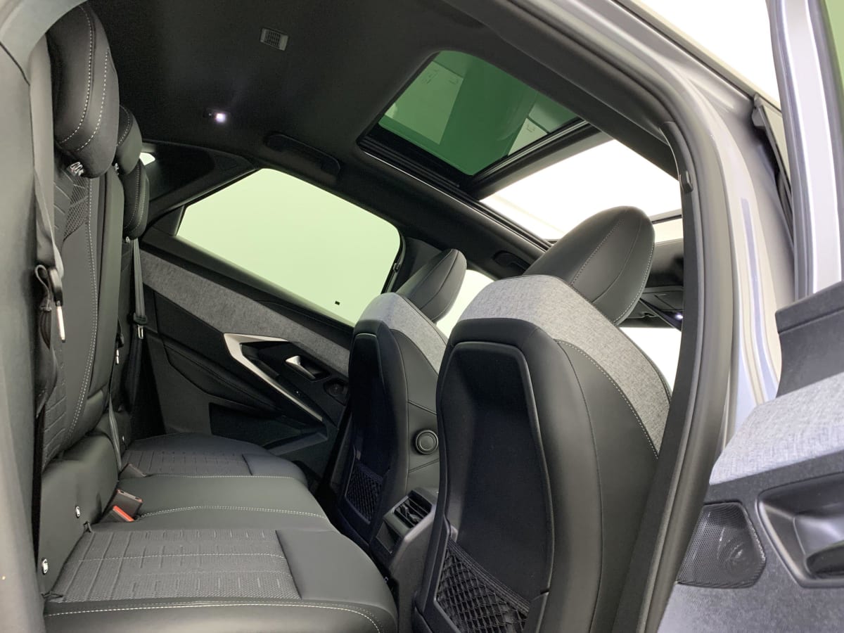 PEUGEOT 3008 Hybrid 145 e-DCS6 GT