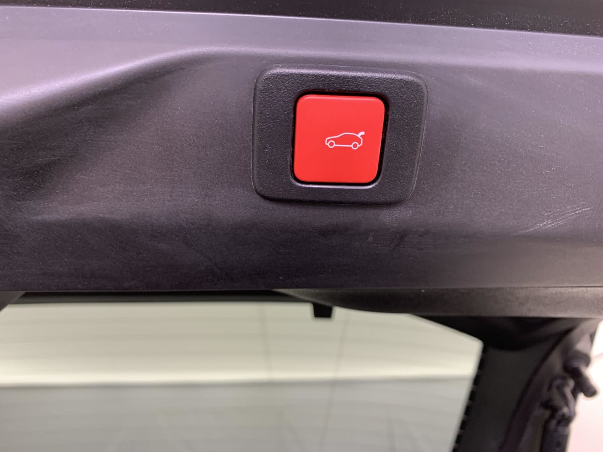 PEUGEOT 3008 Hybrid 145 e-DCS6 GT