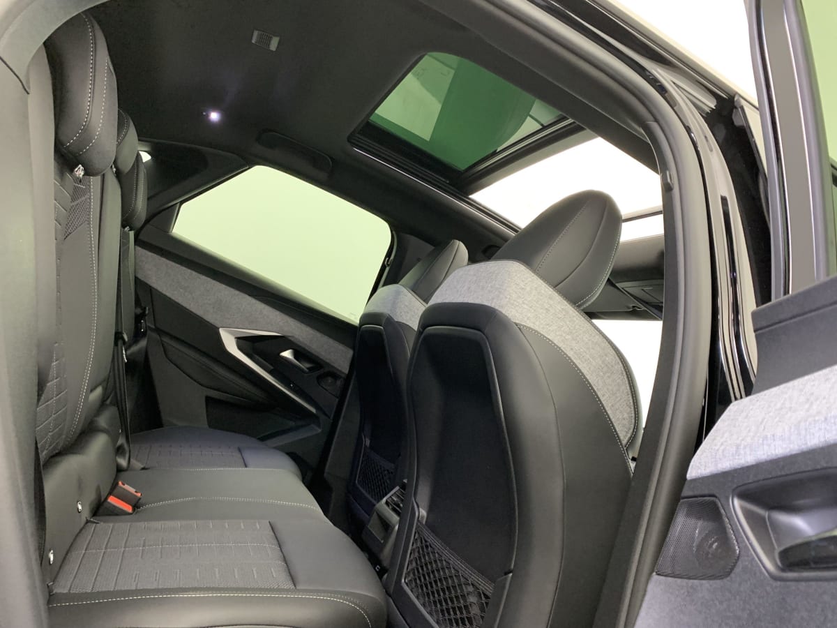 PEUGEOT 3008 Hybrid 145 e-DCS6 GT
