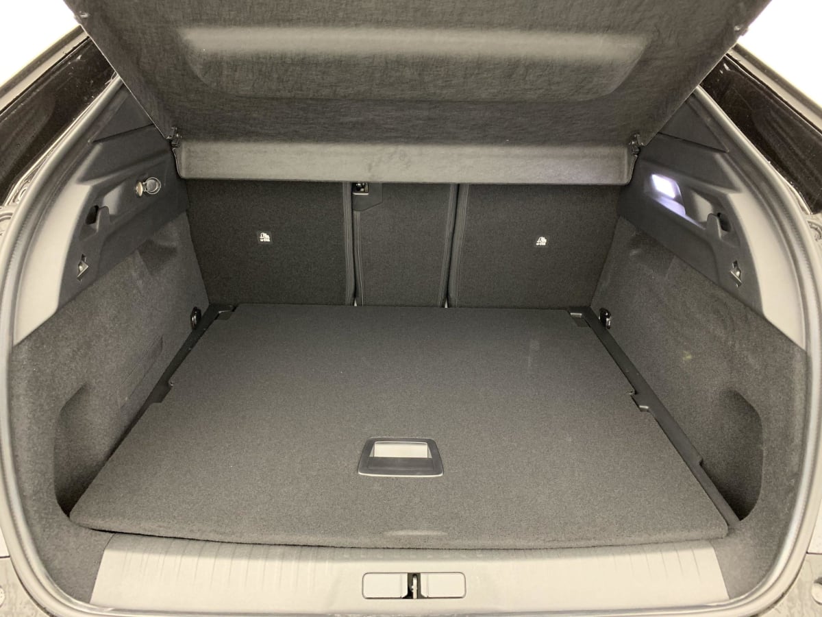 PEUGEOT 3008 Hybrid 145 e-DCS6 GT + Pack Hi-Fi Focal Système + Pack Toit Ouvrant