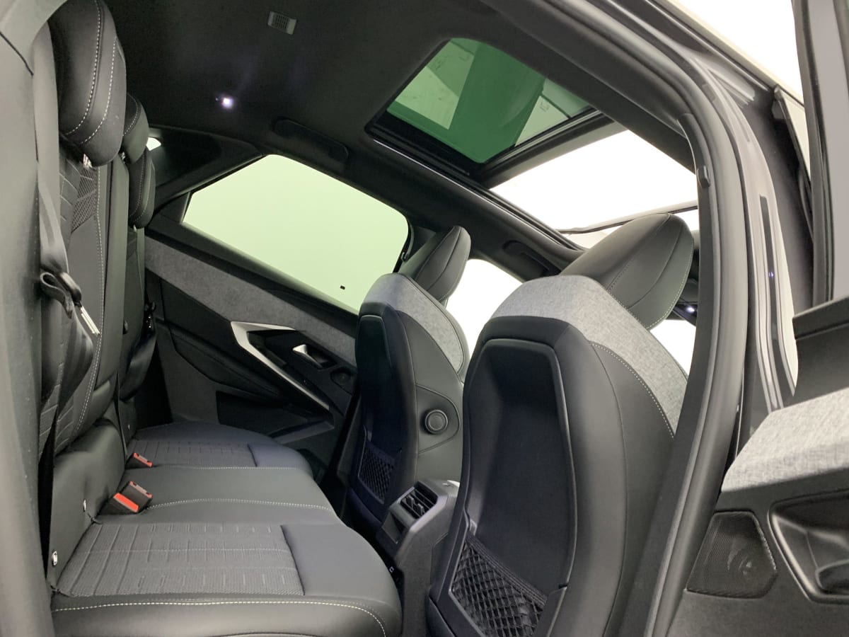 PEUGEOT 3008 Hybrid 145 e-DCS6 GT + Pack Hi-Fi Focal Système + Pack Toit Ouvrant
