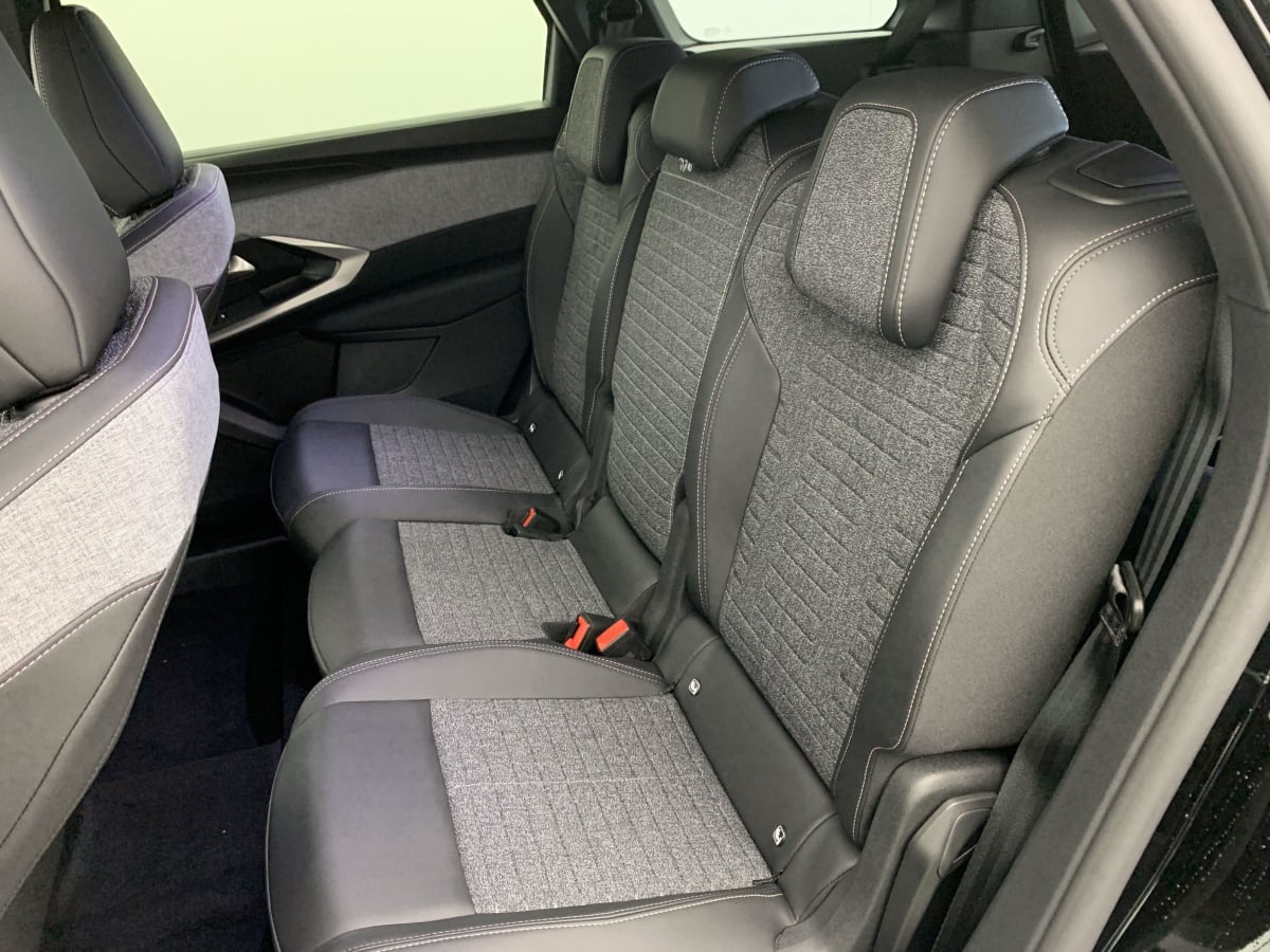 PEUGEOT 5008 Hybrid 145 e-DCS6 Allure
