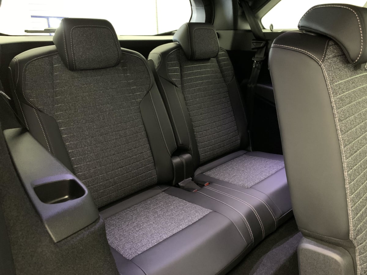 PEUGEOT 5008 Hybrid 145 e-DCS6 Allure