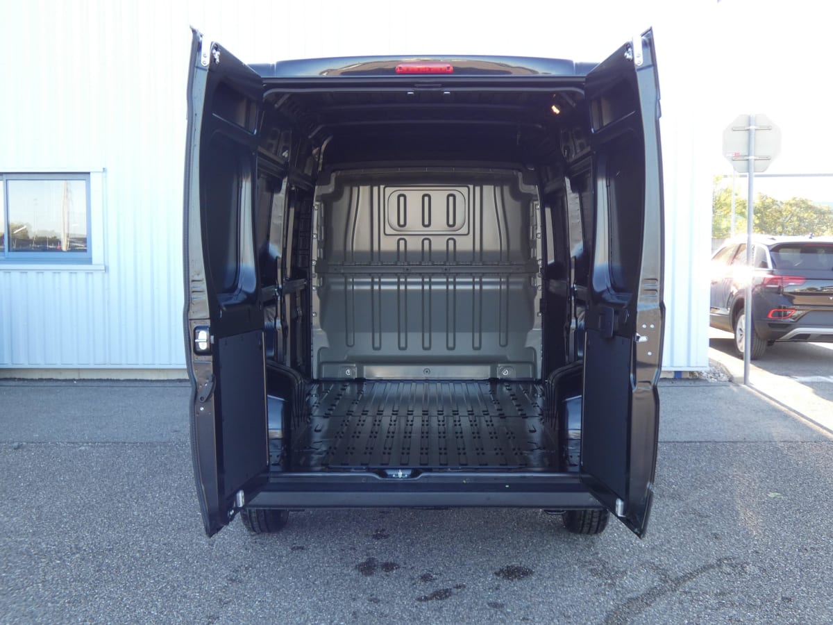 CITROEN JUMPER FOURGON TOLE 35 L2H2 180 S S BVA8