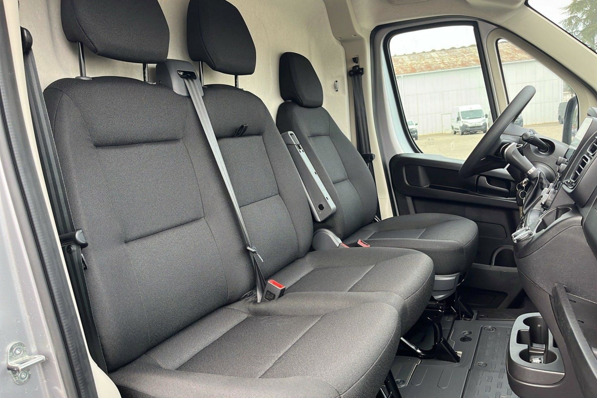 CITROEN JUMPER FOURGON TOLE 35 L3H2 180 S S BVA8