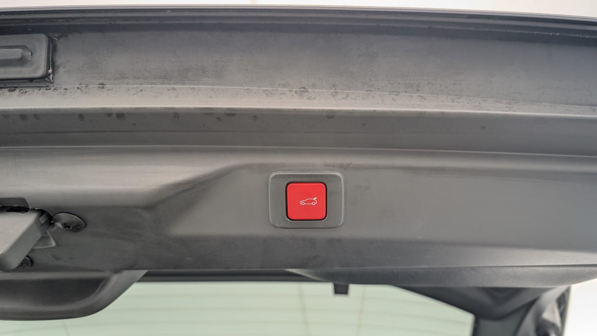 PEUGEOT 3008 Hybrid 145 e-DCS6 GT