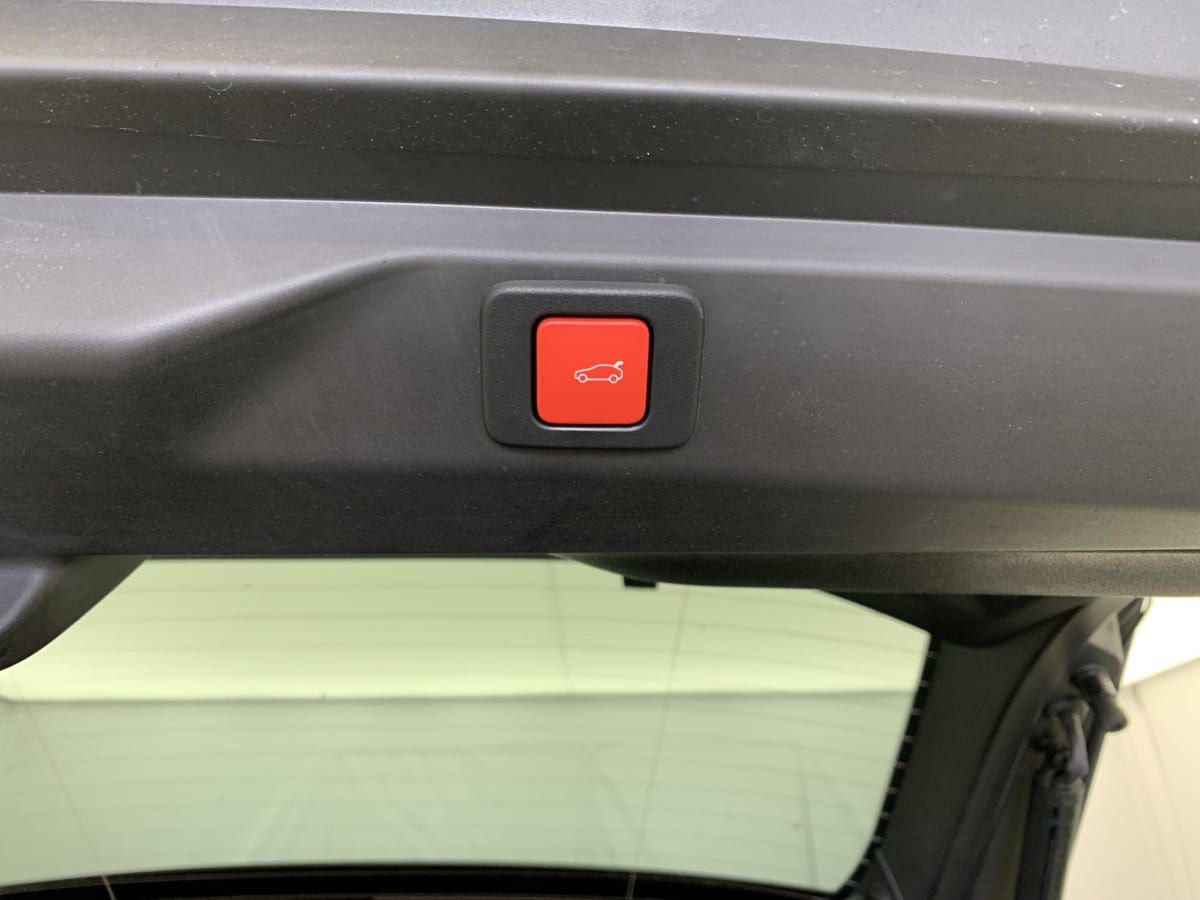 PEUGEOT 3008 Hybrid 145 e-DCS6 GT