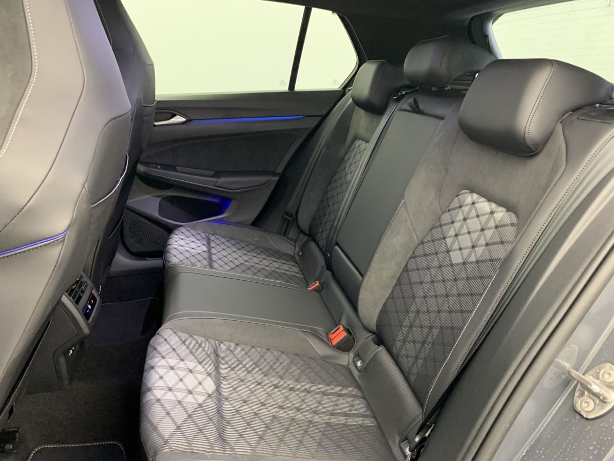 VOLKSWAGEN GOLF 8 2.0 TDI 150 DSG7 R-LINE + Pack Hiver