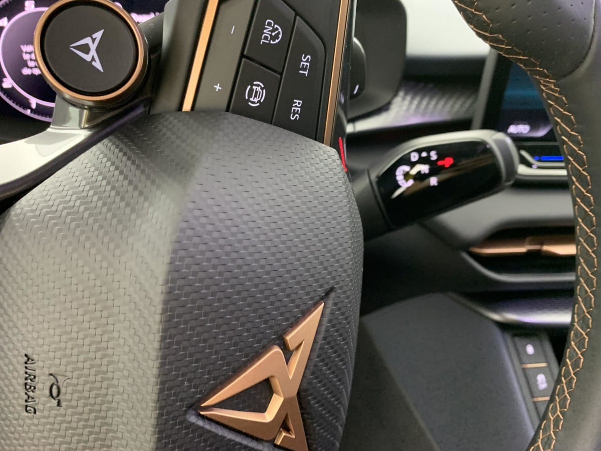 CUPRA TERRAMAR 1.5 eHybrid 204 ch DSG6 V