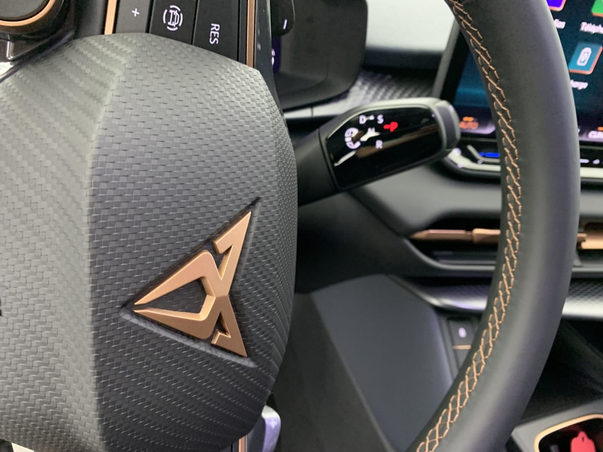CUPRA TERRAMAR 1.5 eHybrid 204 ch DSG6 V