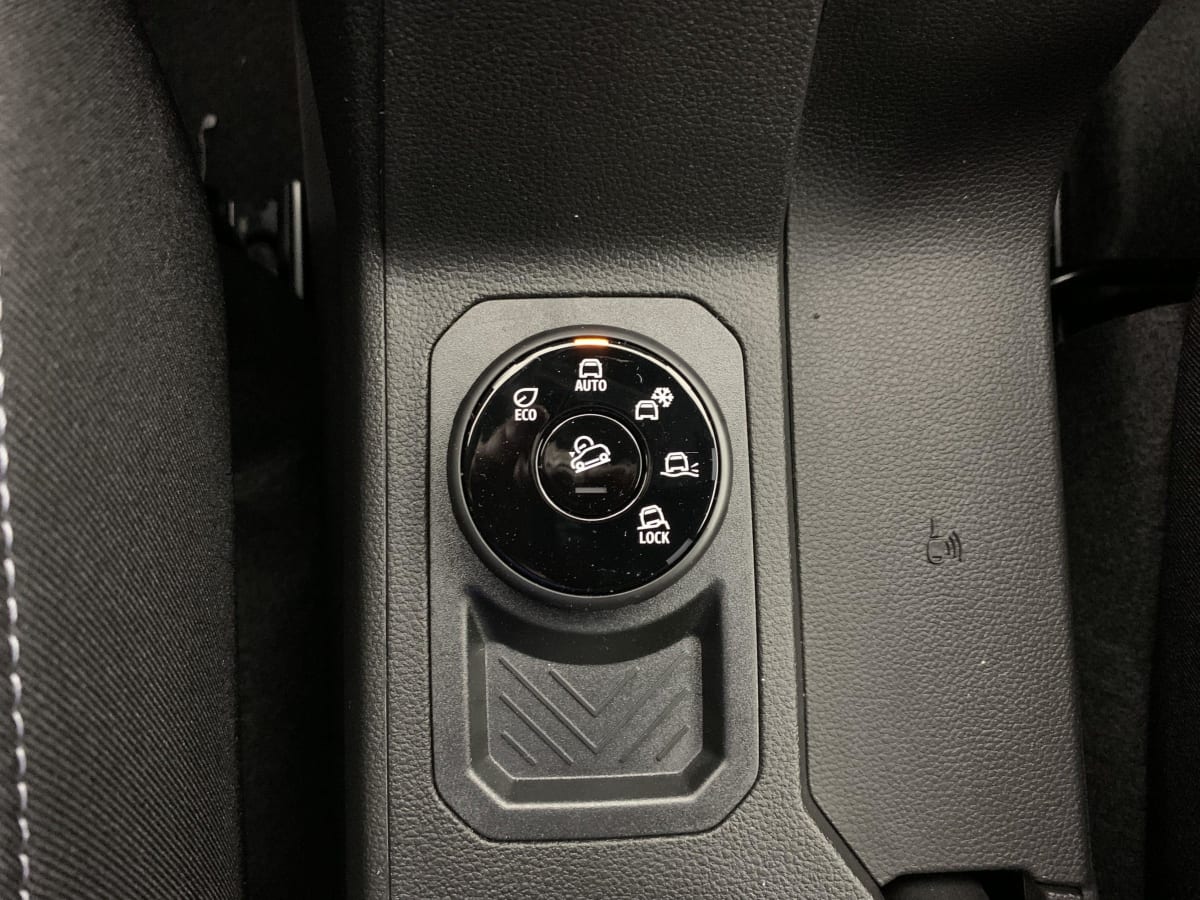 DACIA DUSTER TCe 130 4x4 Expression + Sièges chauffants + Media Nav Live