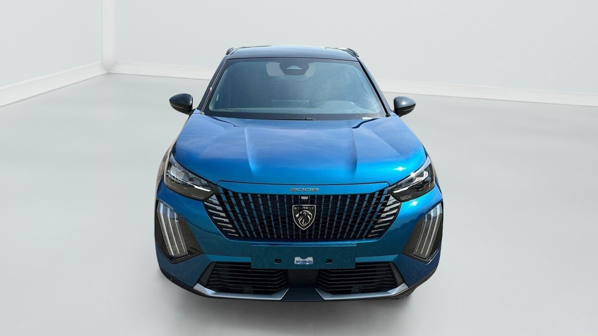 PEUGEOT 2008 Hybrid 145 e-DCS6 GT