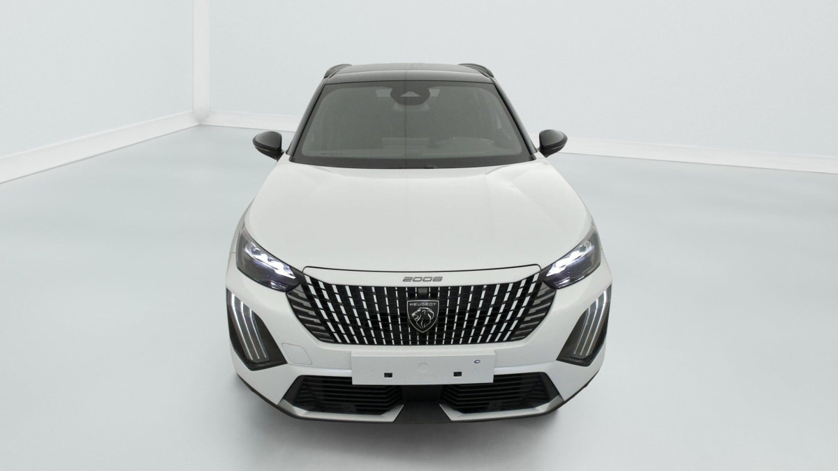 PEUGEOT 2008 Hybrid 145 e-DCS6 GT