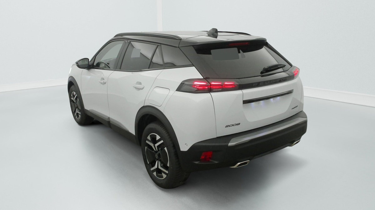 PEUGEOT 2008 Hybrid 145 e-DCS6 GT
