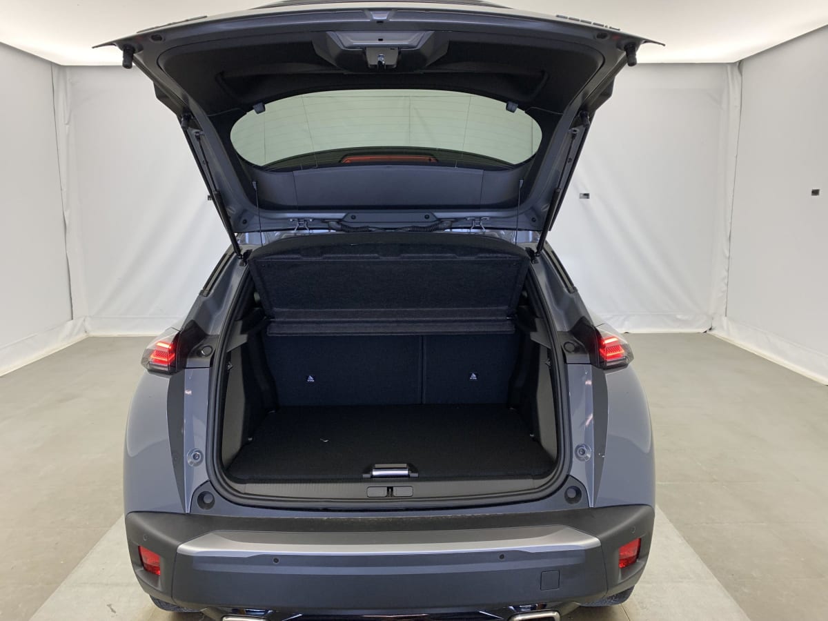 PEUGEOT 2008 Hybrid 145 e-DCS6 GT