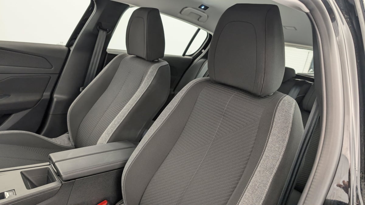 PEUGEOT 308 PureTech 130ch S S EAT8 Active Pack