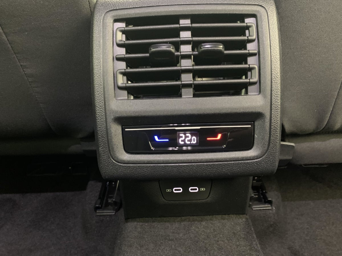 VOLKSWAGEN GOLF VIII 1.5 ETSI EVO2 150 DSG7 LIFE PLUS