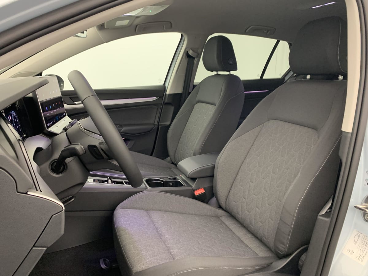 VOLKSWAGEN GOLF VIII 1.5 ETSI EVO2 150 DSG7 LIFE PLUS + PACK HIVER + PACK CONFORT + JA17 + GARANTIE 60 MOIS