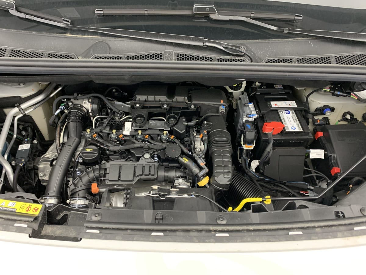 PEUGEOT PARTNER XL 950 KG BLUEHDI 130 S S EAT8