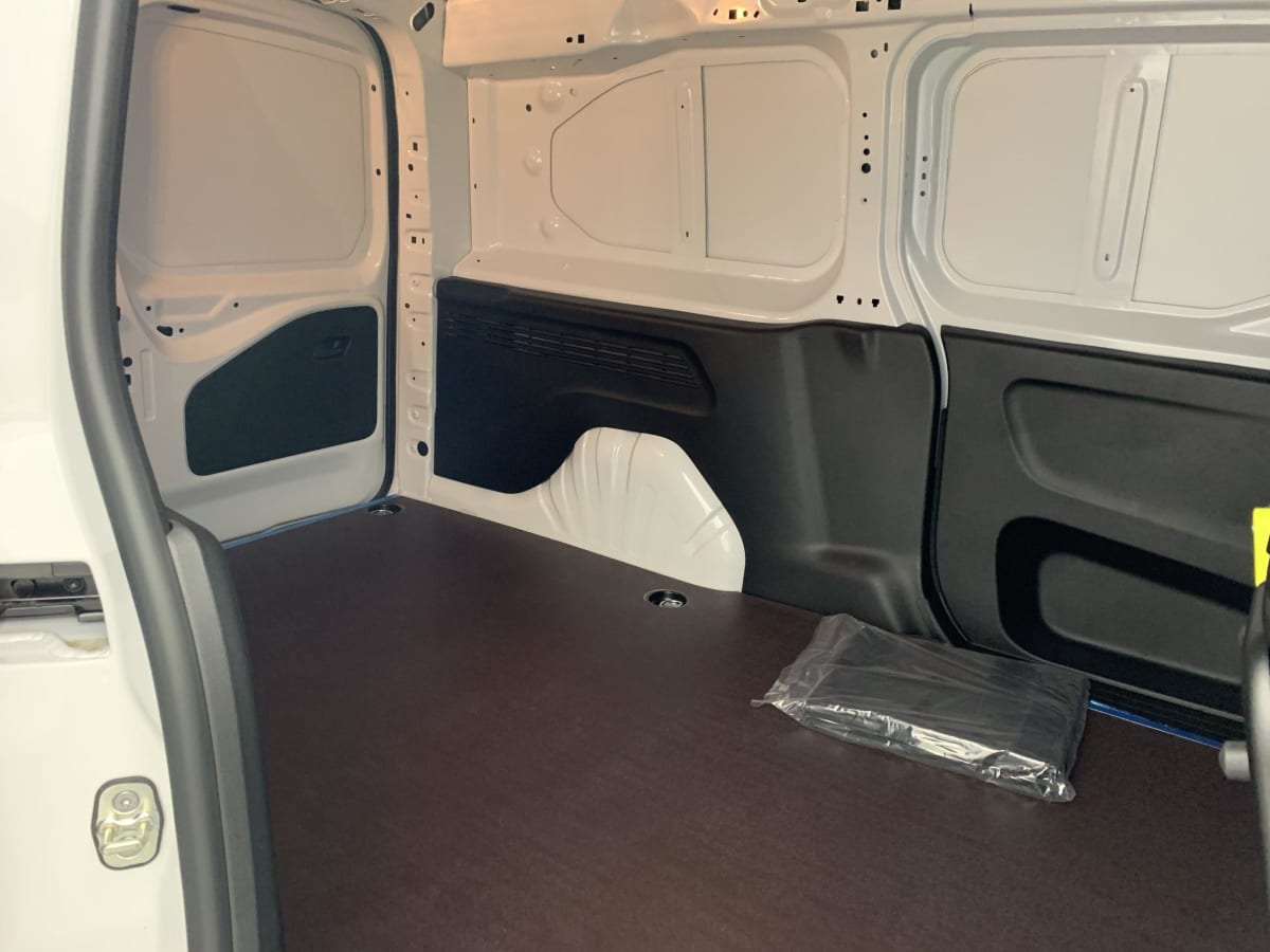 PEUGEOT PARTNER XL 950 KG BLUEHDI 130 S S EAT8