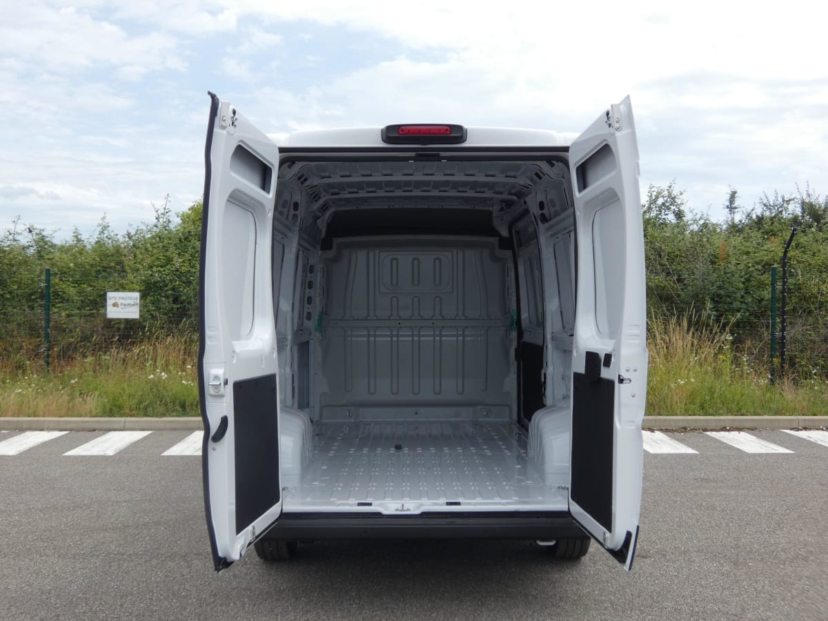 CITROEN JUMPER FOURGON TOLE 33 L2H2 140 S S BVM6 + Pack Caméra Premium