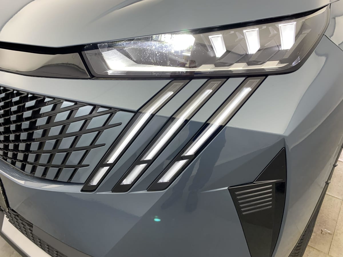 PEUGEOT 3008 Hybrid 145 e-DCS6 GT