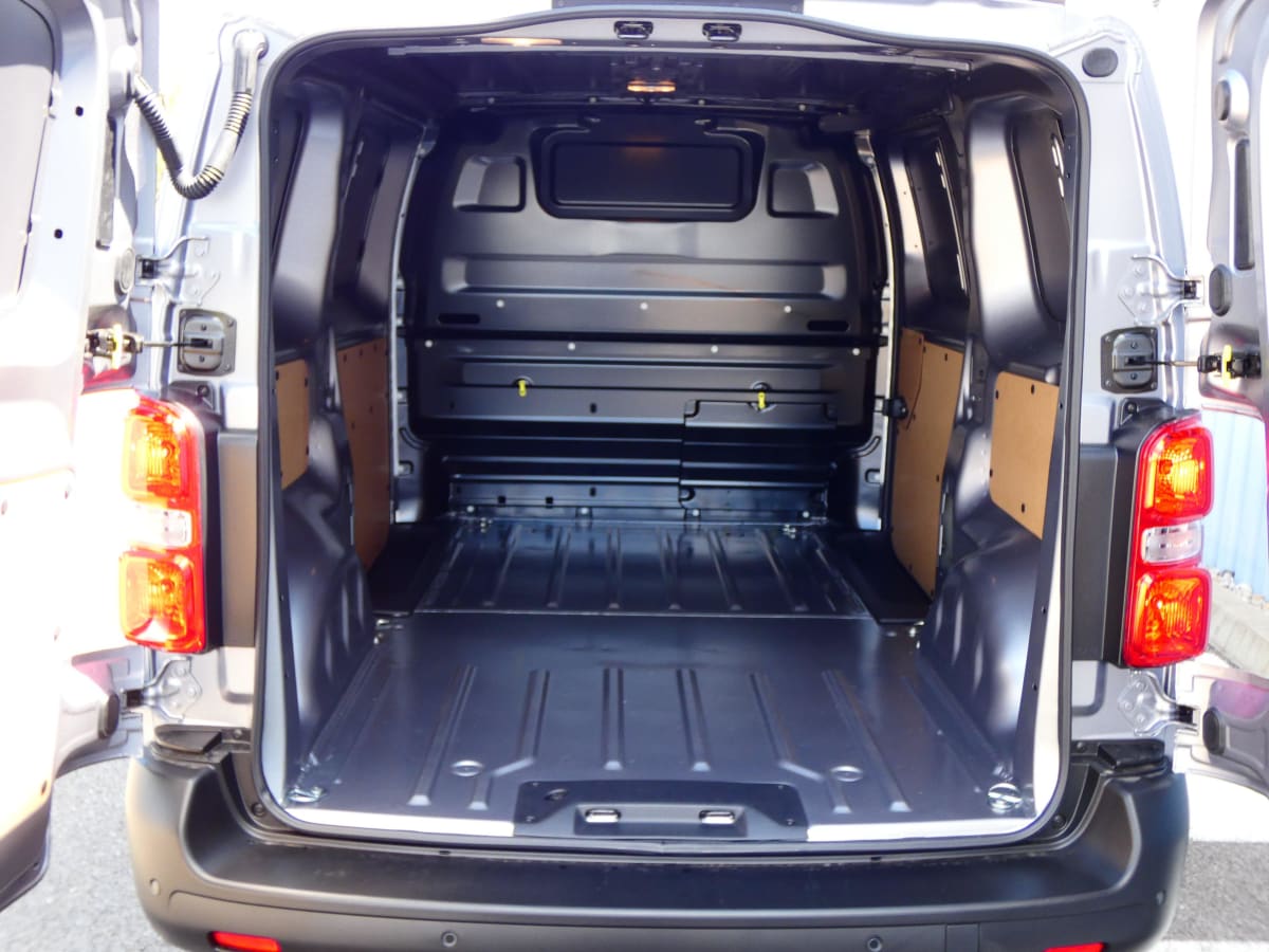 CITROEN JUMPY M BLUEHDI 145 BVM6 + Pack Premium Connect