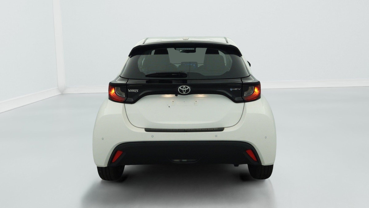 TOYOTA YARIS HYBRIDE 116h Dynamic
