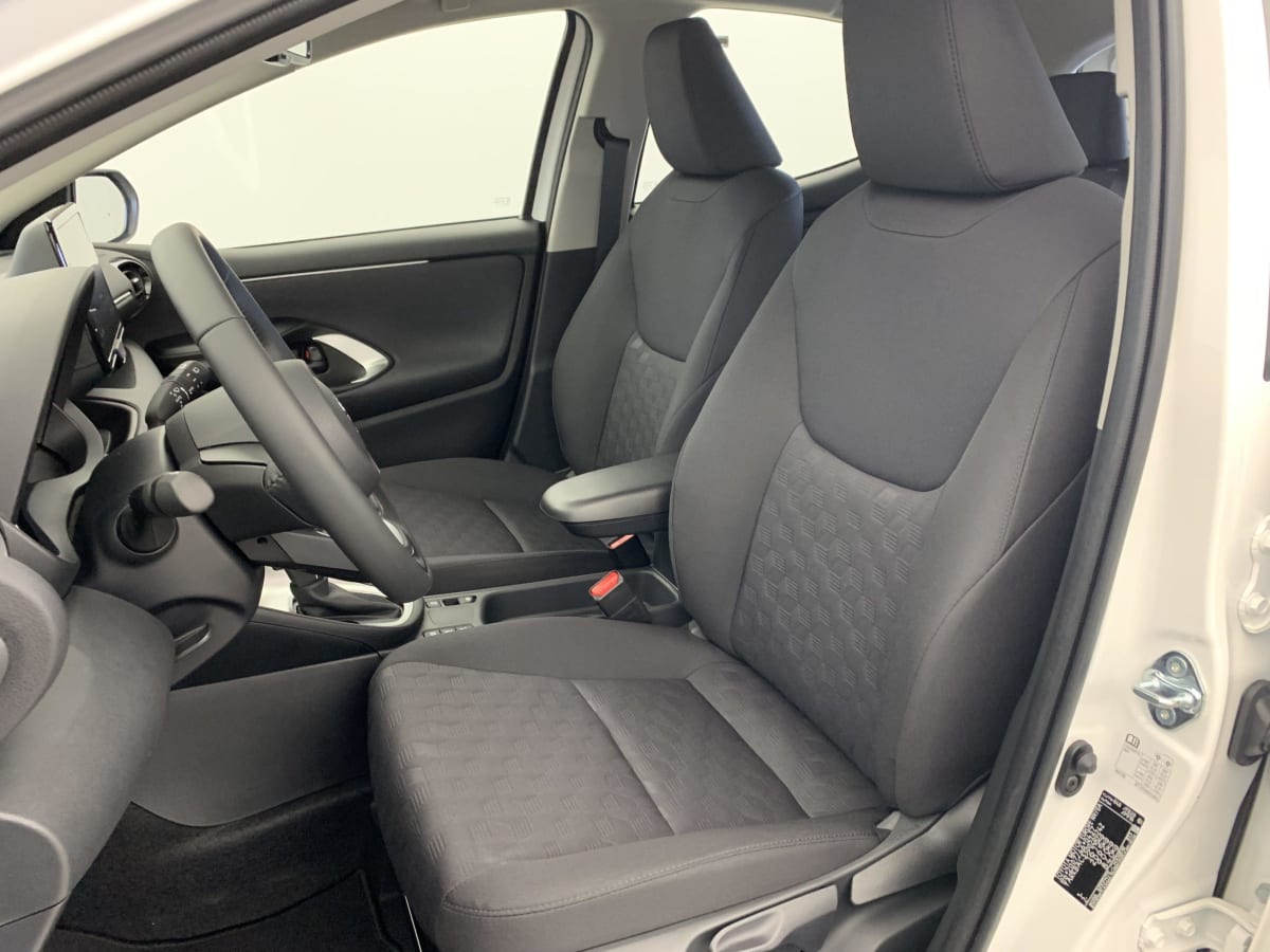 TOYOTA YARIS HYBRIDE 116h Dynamic + Caméra recul + Apple Carplay + Android Auto