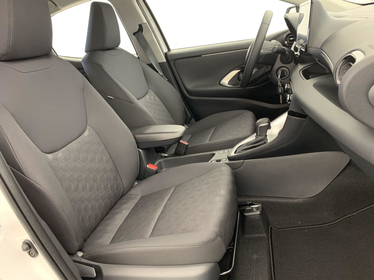 TOYOTA YARIS HYBRIDE 116h Dynamic + Caméra recul + Apple Carplay + Android Auto