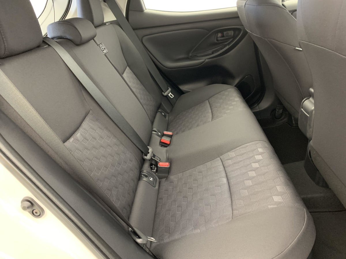 TOYOTA YARIS HYBRIDE 116h Dynamic + Caméra recul + Apple Carplay + Android Auto