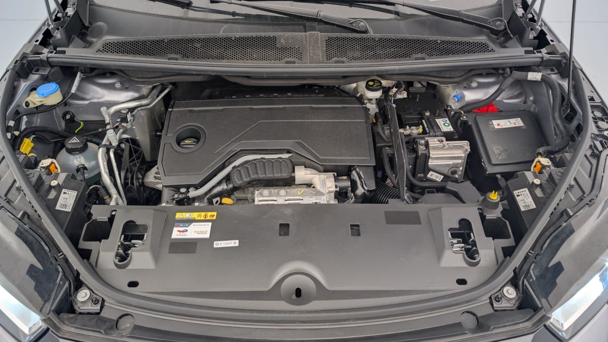 PEUGEOT 3008  HYBRID 136 E-DCS6 ALLURE