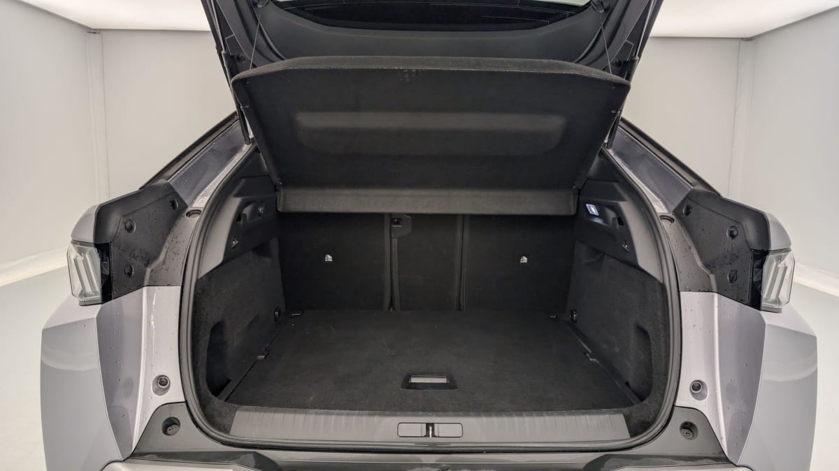 PEUGEOT 3008  HYBRID 136 E-DCS6 ALLURE