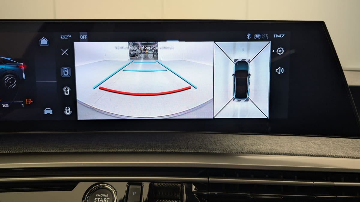 PEUGEOT 3008  HYBRID 136 E-DCS6 ALLURE
