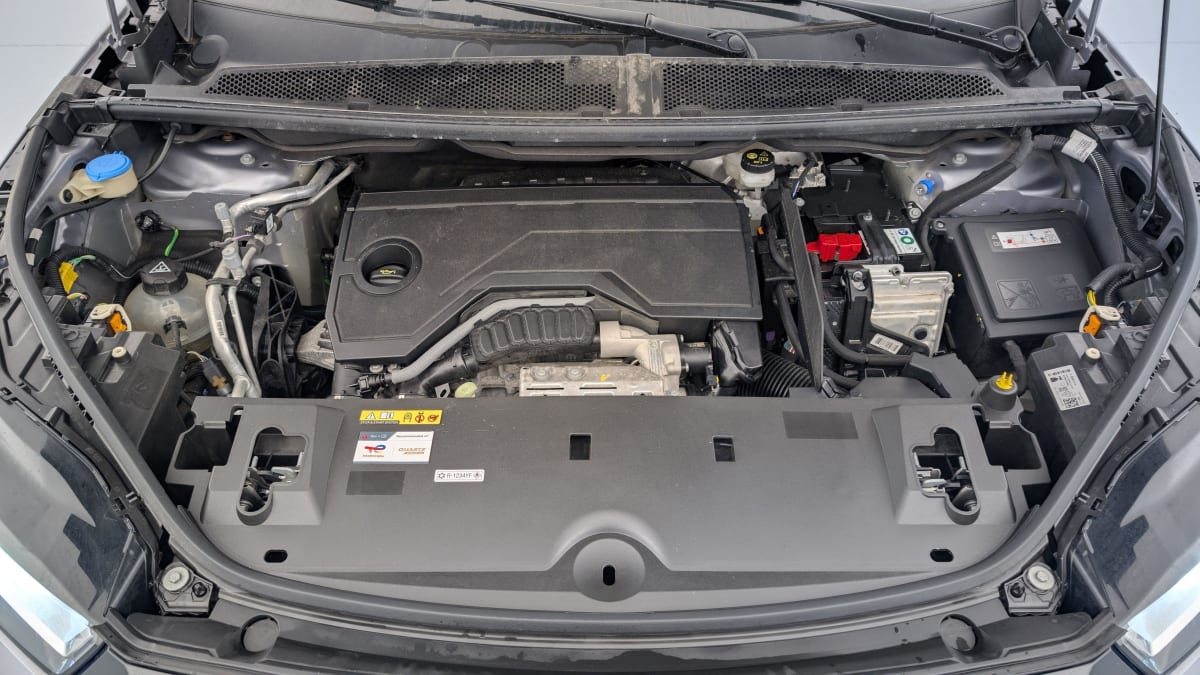 PEUGEOT 3008  HYBRID 136 E-DCS6 ALLURE