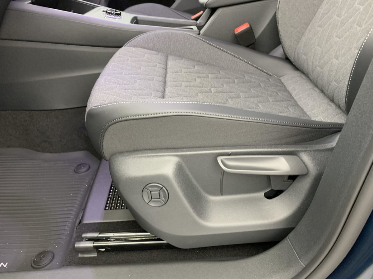 VOLKSWAGEN TIGUAN 1.5 eTSI 150CV DSG7 LIFE PLUS + Pack Confort + Pack Hiver + Toit ouvrant