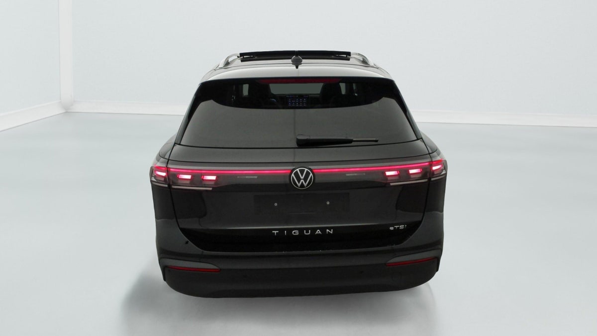 VOLKSWAGEN TIGUAN 1.5 eTSI 150CV DSG7 LIFE PLUS + Pack Confort + Pack Hiver + Toit ouvrant