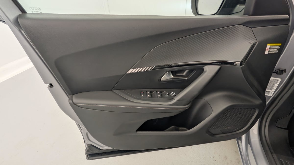 PEUGEOT 2008 PureTech 100 S S BVM6 Allure