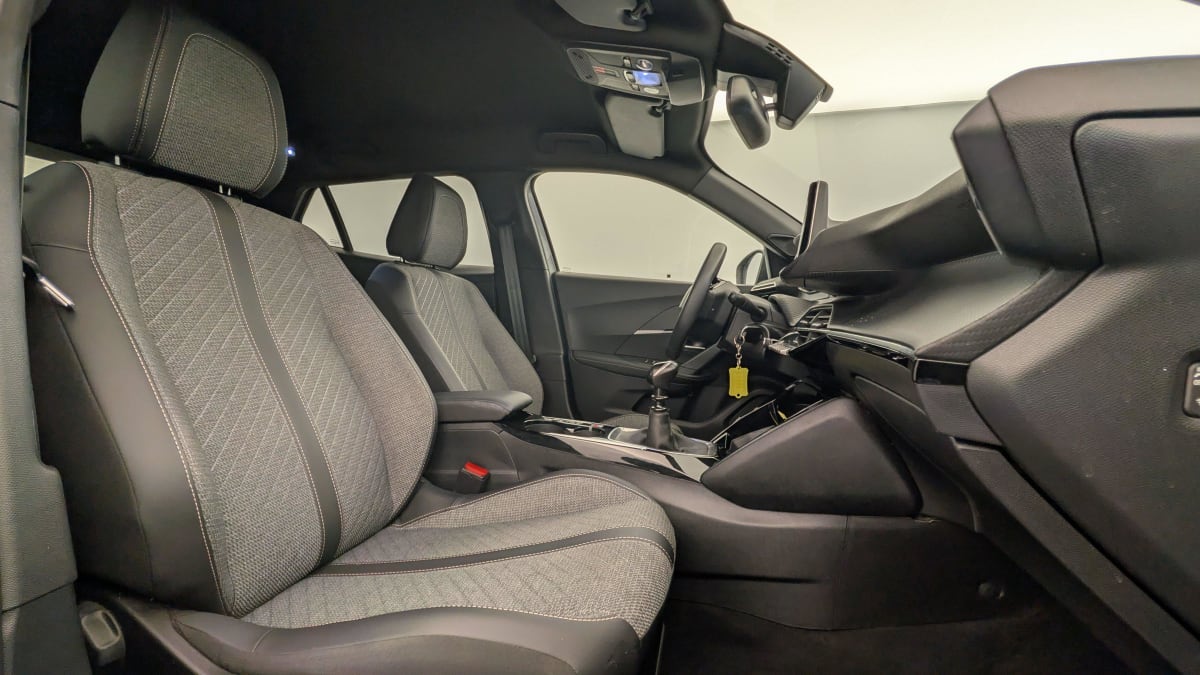 PEUGEOT 2008 PureTech 100 S S BVM6 Allure