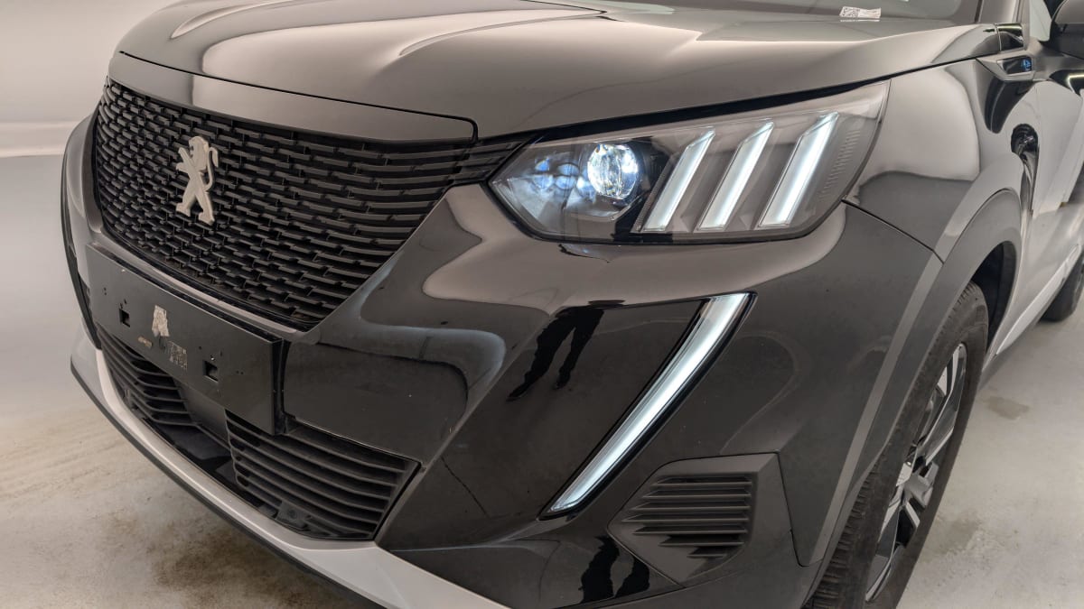 PEUGEOT 2008 ELECTRIQUE 136 ch GT