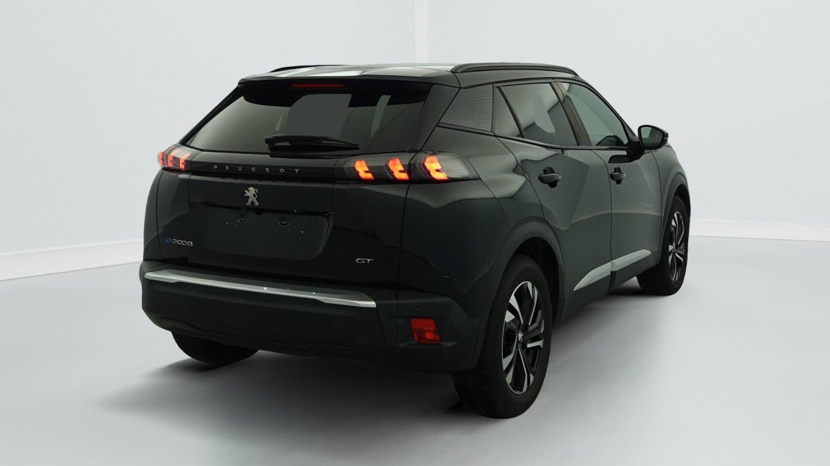 PEUGEOT 2008 ELECTRIQUE 136 ch GT