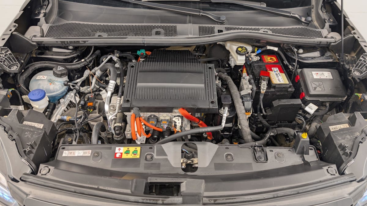 PEUGEOT 2008 ELECTRIQUE 136 ch GT