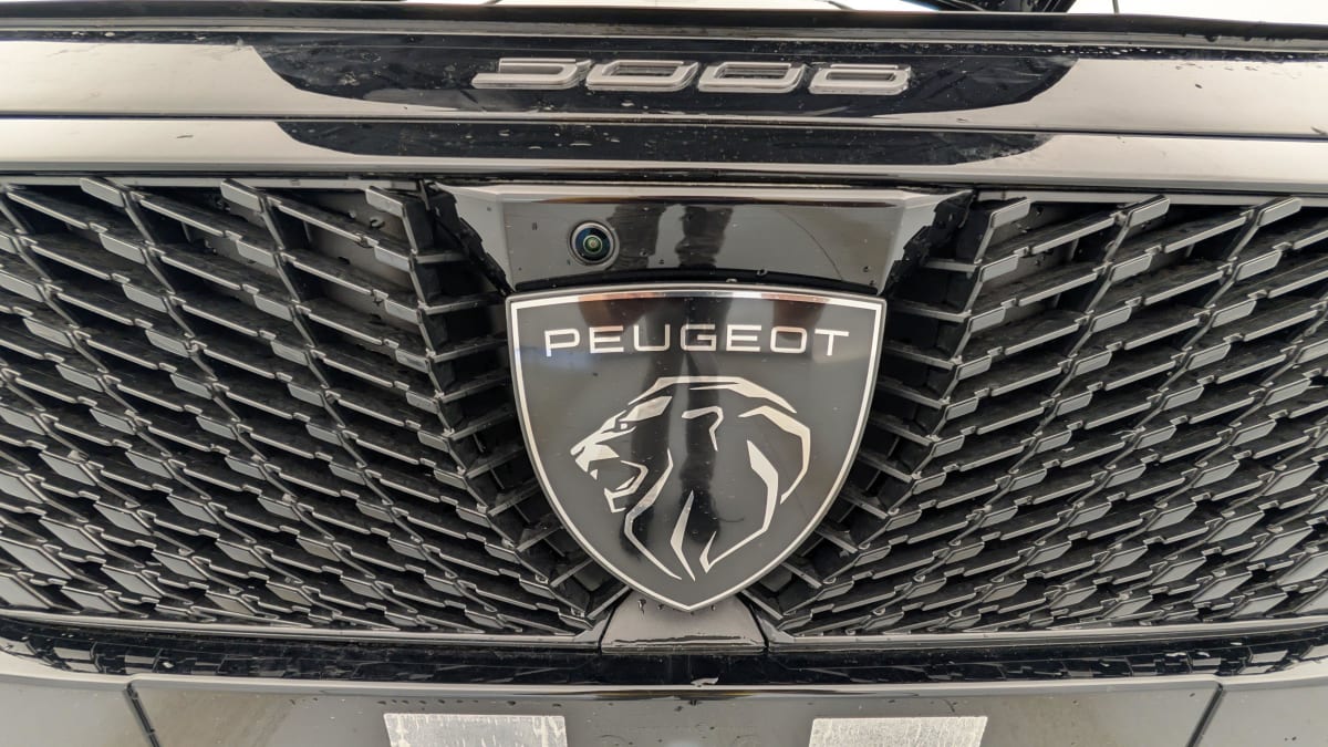PEUGEOT 3008 Hybrid 145 e-DCS6 GT
