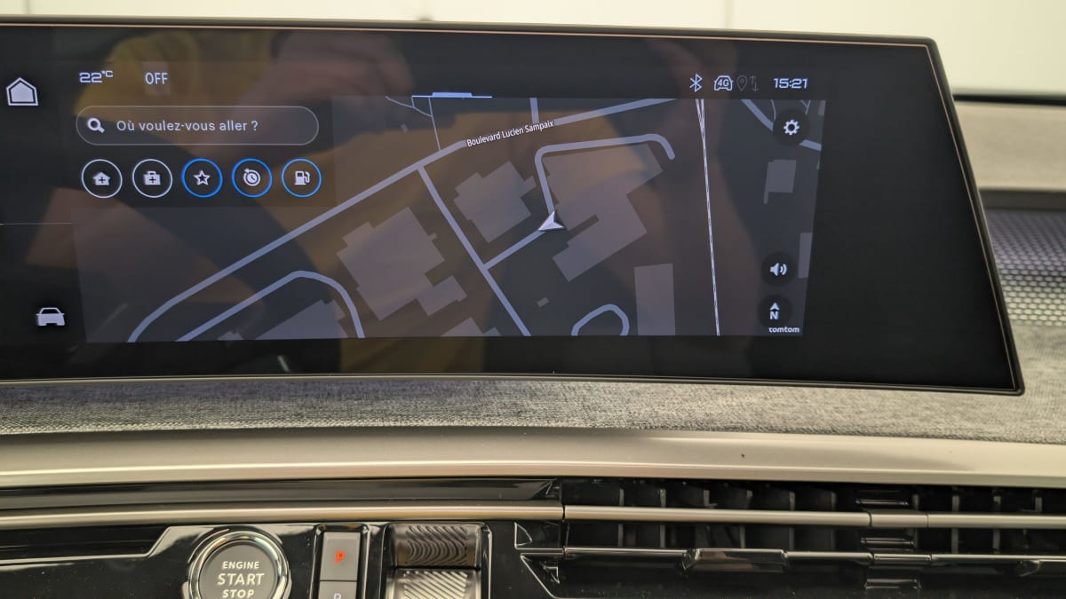 PEUGEOT 3008 Hybrid 145 e-DCS6 GT