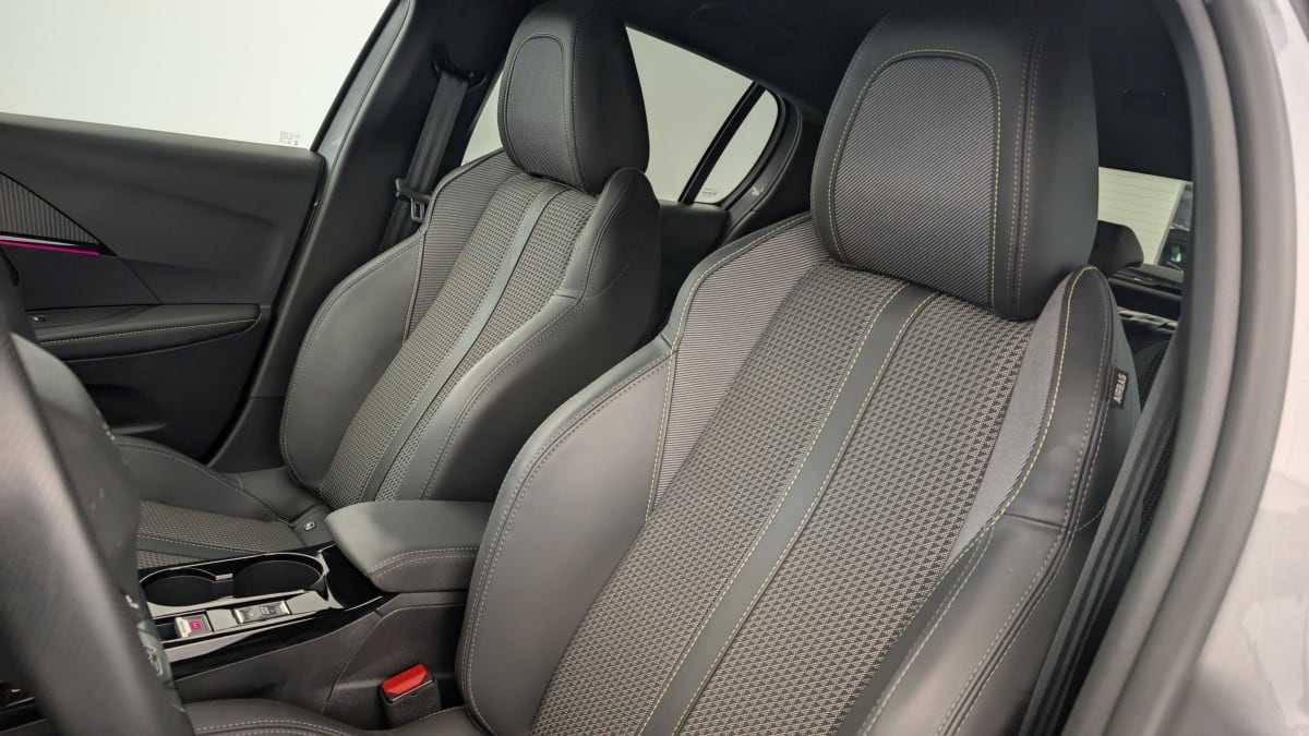 PEUGEOT 208 ELECTRIQUE 50 KWH 136CH GT