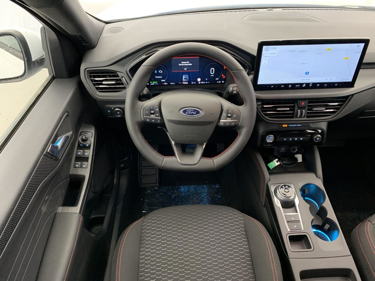 FORD KUGA 2.5 Duratec 243 ch PHEV Powershift ST-Line
