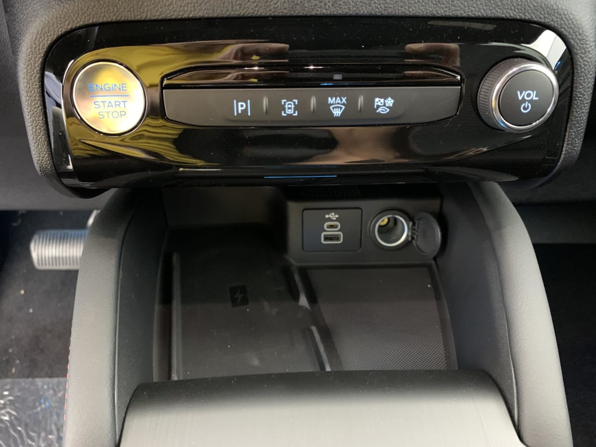 FORD KUGA 2.5 Duratec 243 ch PHEV Powershift ST-Line