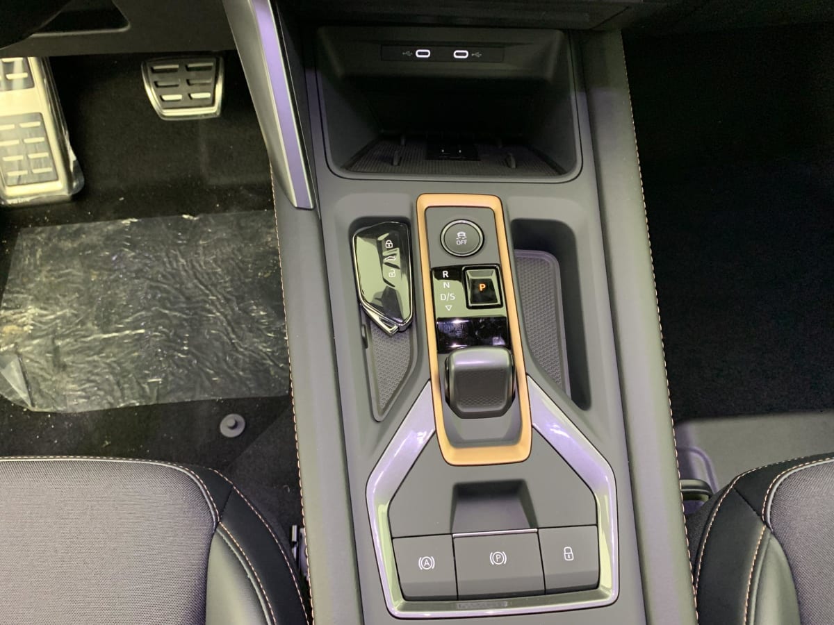 CUPRA FORMENTOR 1.5 ETSI HYBRID 150 CH DSG7 V