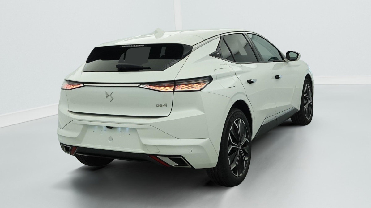 DS DS4 PureTech 130 EAT8 Rivoli
