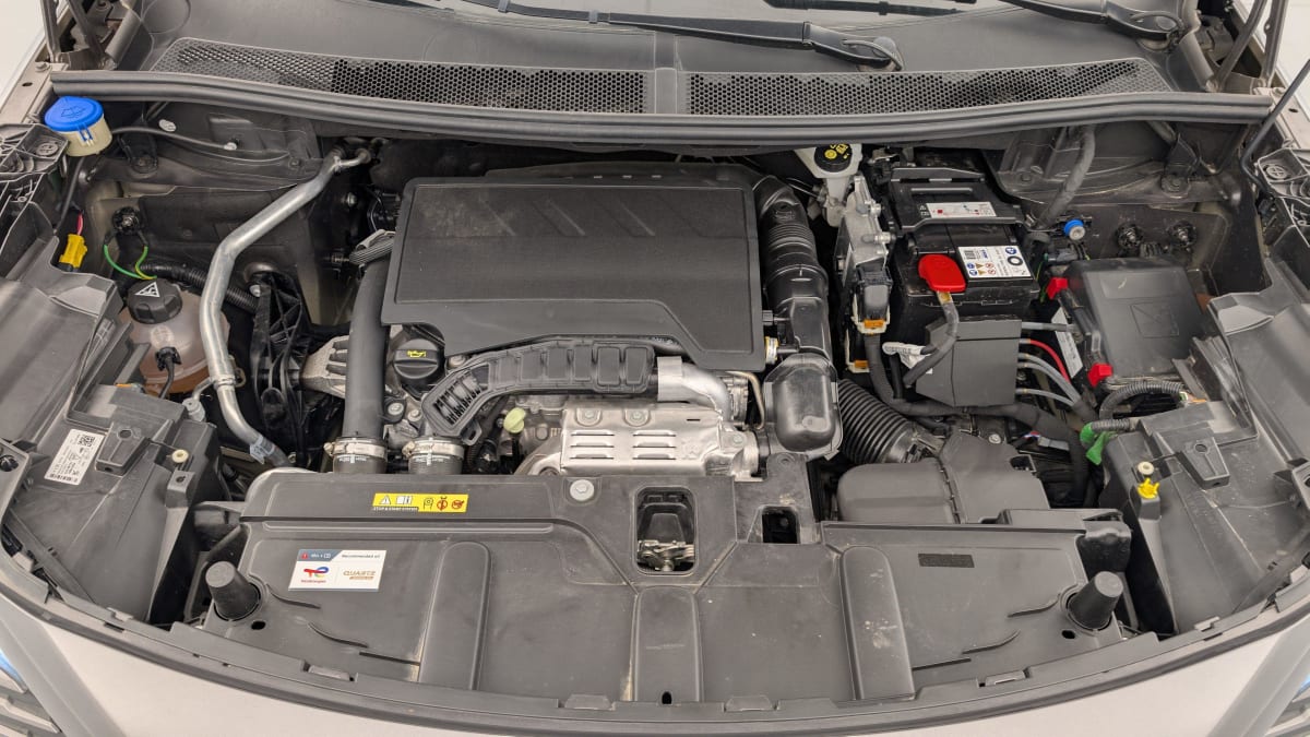 PEUGEOT 3008 PureTech 130ch BVM6 Allure Pack + Hayon motorisé + Pack Drive Assist